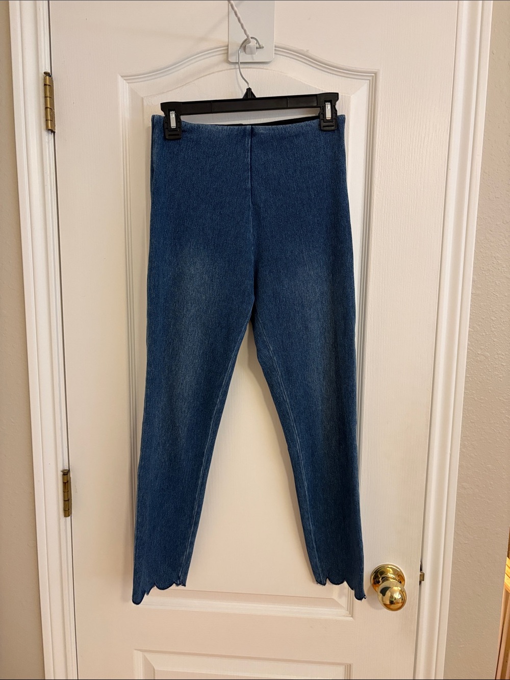 Lysse Dark Blue Skinny Jeans with Scalloped Hem
